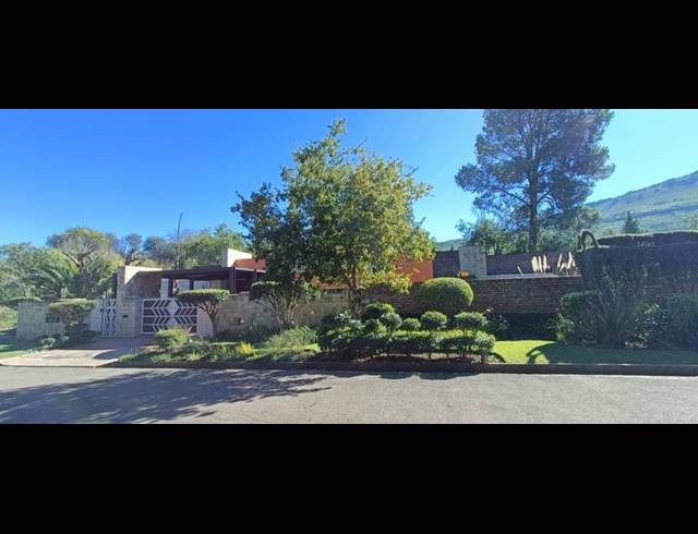 5 BEDROOM HOUSE FOR SALE IN QUEENSTOWN CENTRAL